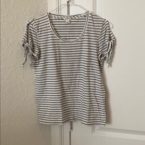EUC J. Crew Slit-Tie sleeves, striped shirt XS